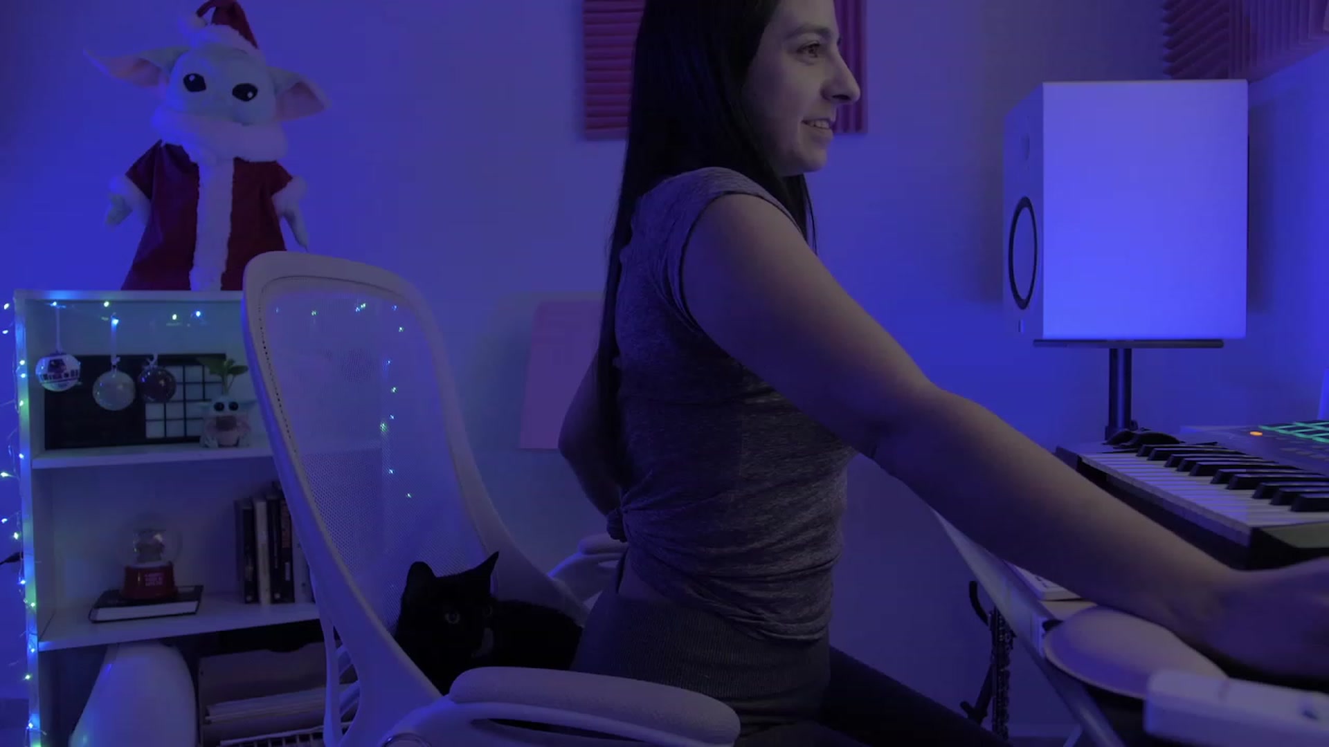 Gallery image thumbnail from anarossanna's myfreecams stream on, 12/11/2023, 23:24 image 7 of 20