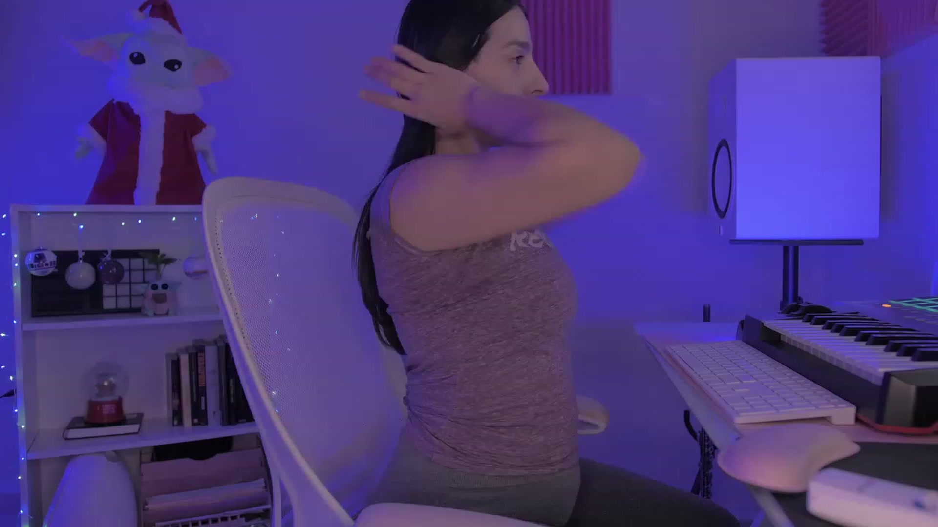 Gallery image thumbnail from anarossanna's myfreecams stream on, 12/11/2023, 23:24 image 14 of 20