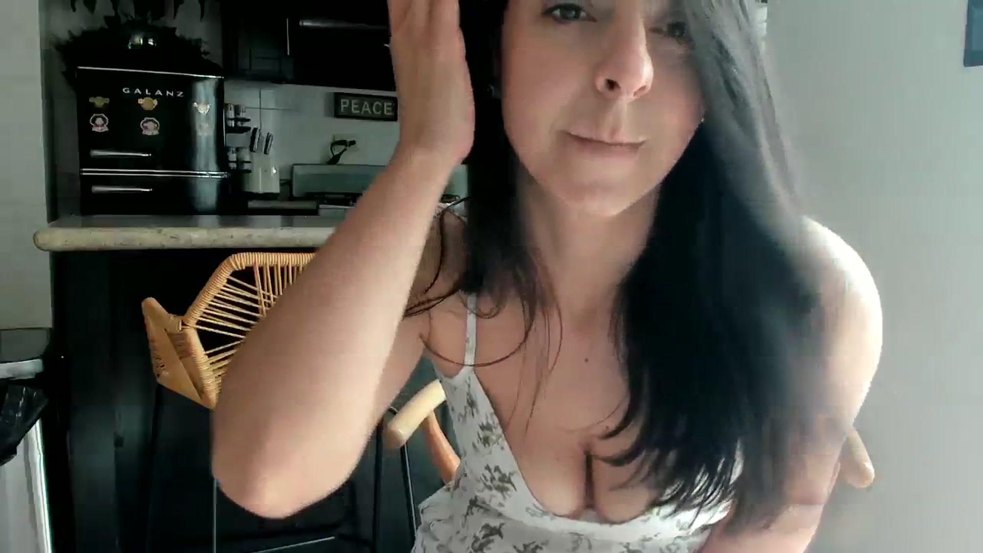 Gallery image thumbnail from anarossanna's myfreecams stream on, 02/15/2024, 19:24 image 2 of 20