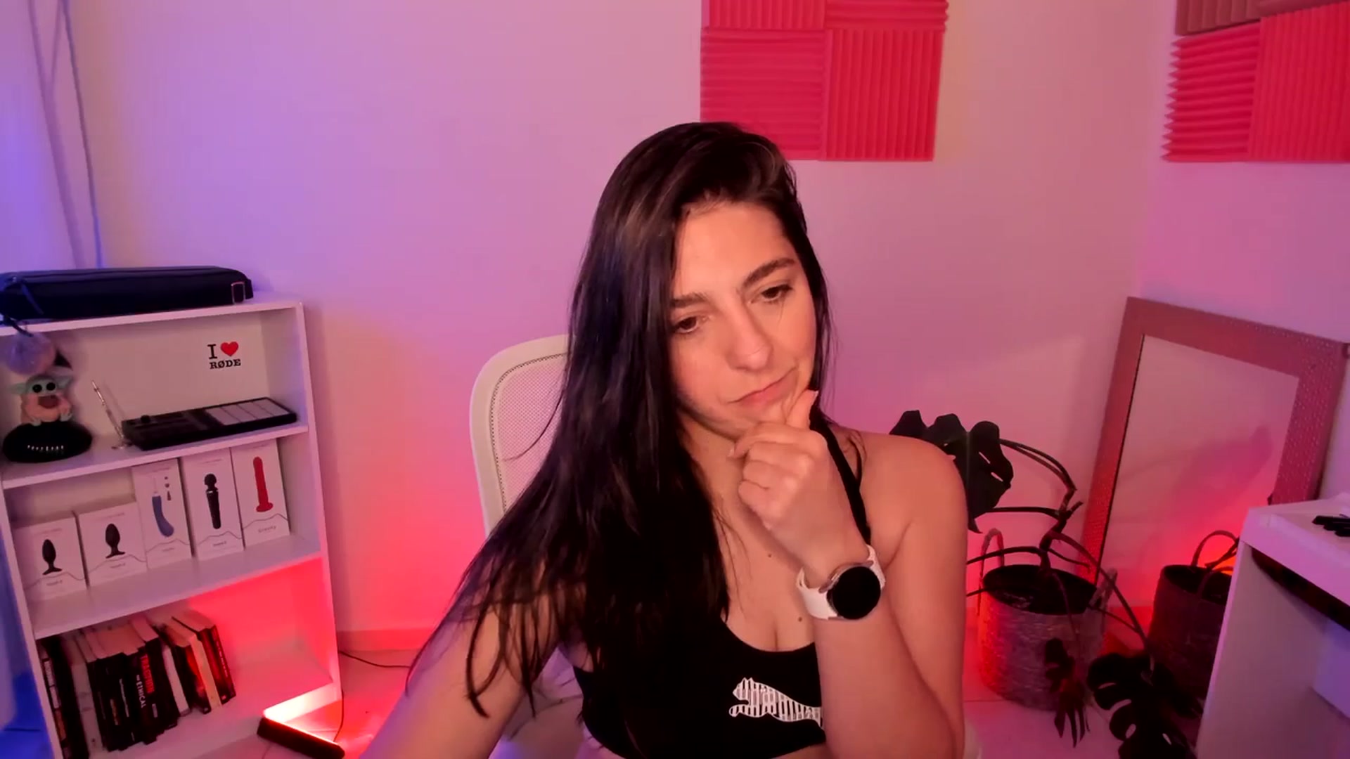 Gallery image thumbnail from anarossanna's myfreecams stream on, 02/16/2024, 04:18 image 3 of 20