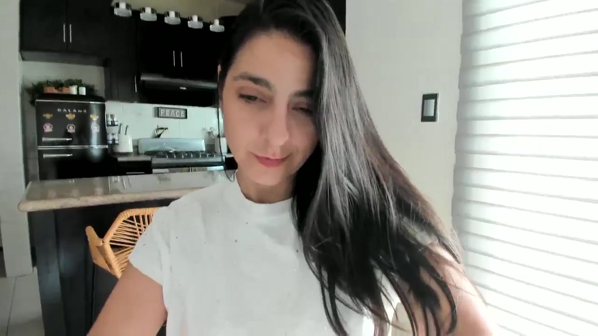 Gallery image thumbnail from anarossanna's myfreecams stream on, 02/26/2024, 20:35 image 6 of 20