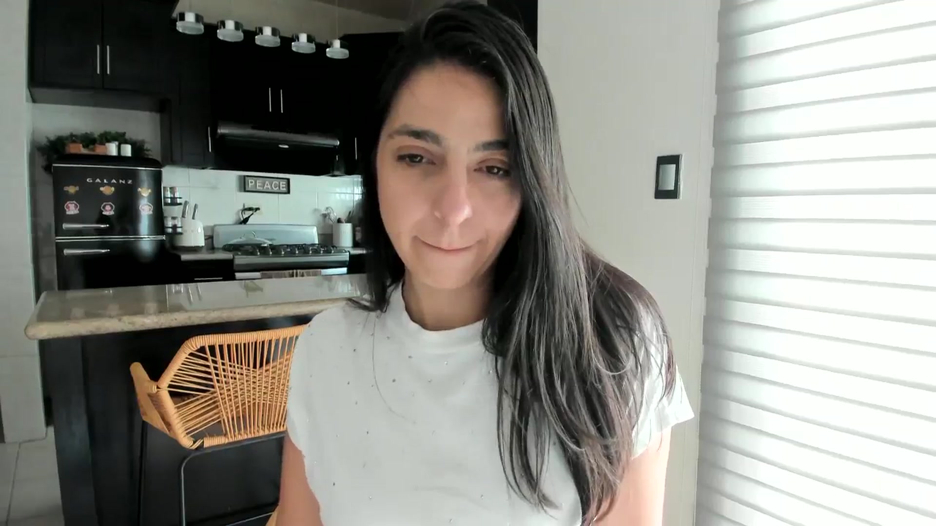 Gallery image thumbnail from anarossanna's myfreecams stream on, 02/26/2024, 20:35 image 18 of 20