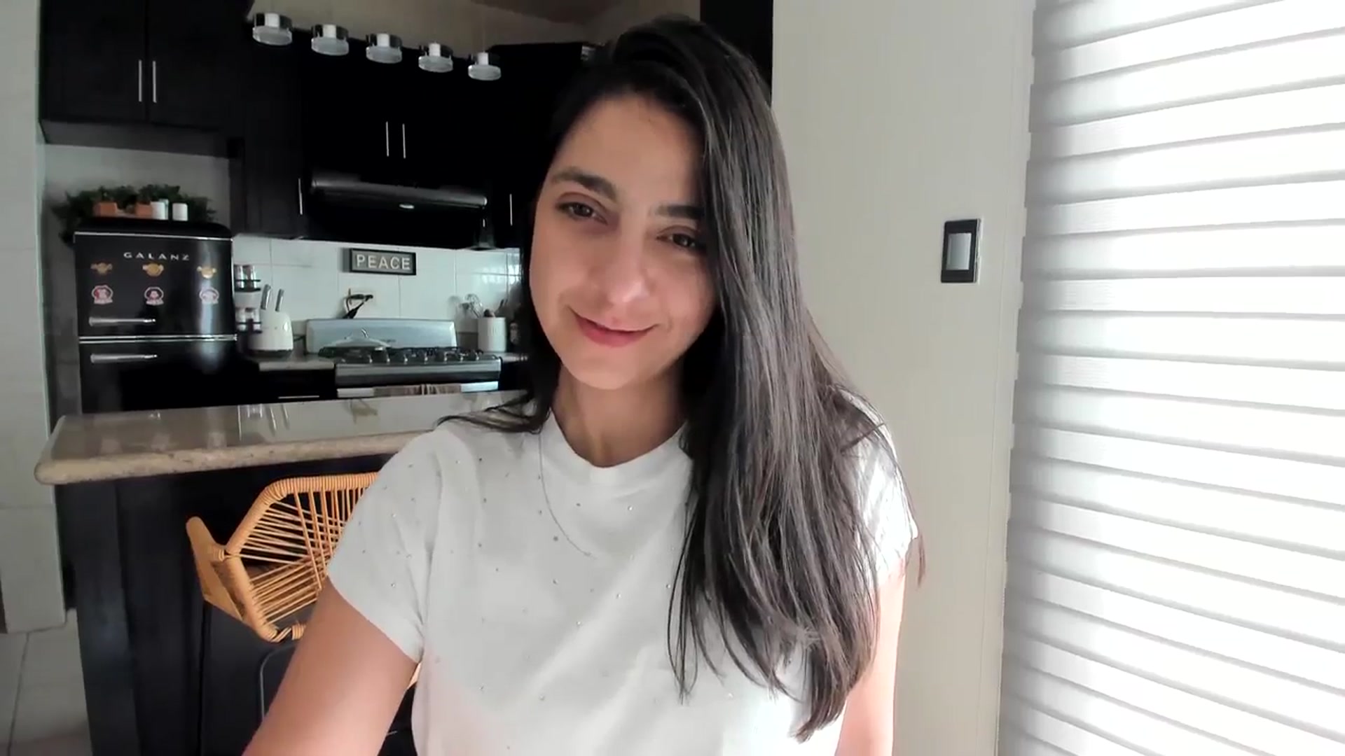 Gallery image thumbnail from anarossanna's myfreecams stream on, 02/26/2024, 20:35 image 16 of 20