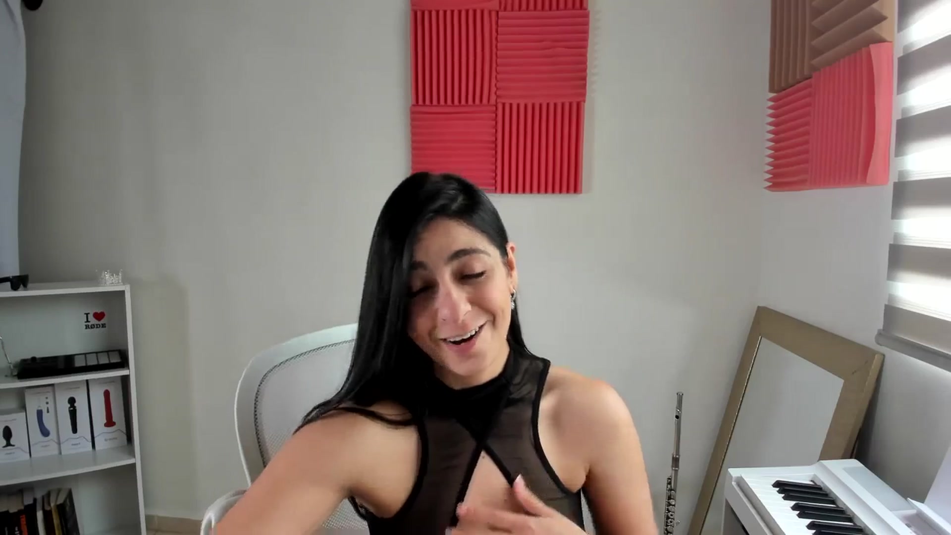 Gallery image thumbnail from anarossanna's myfreecams stream on, 02/29/2024, 19:19 image 19 of 20