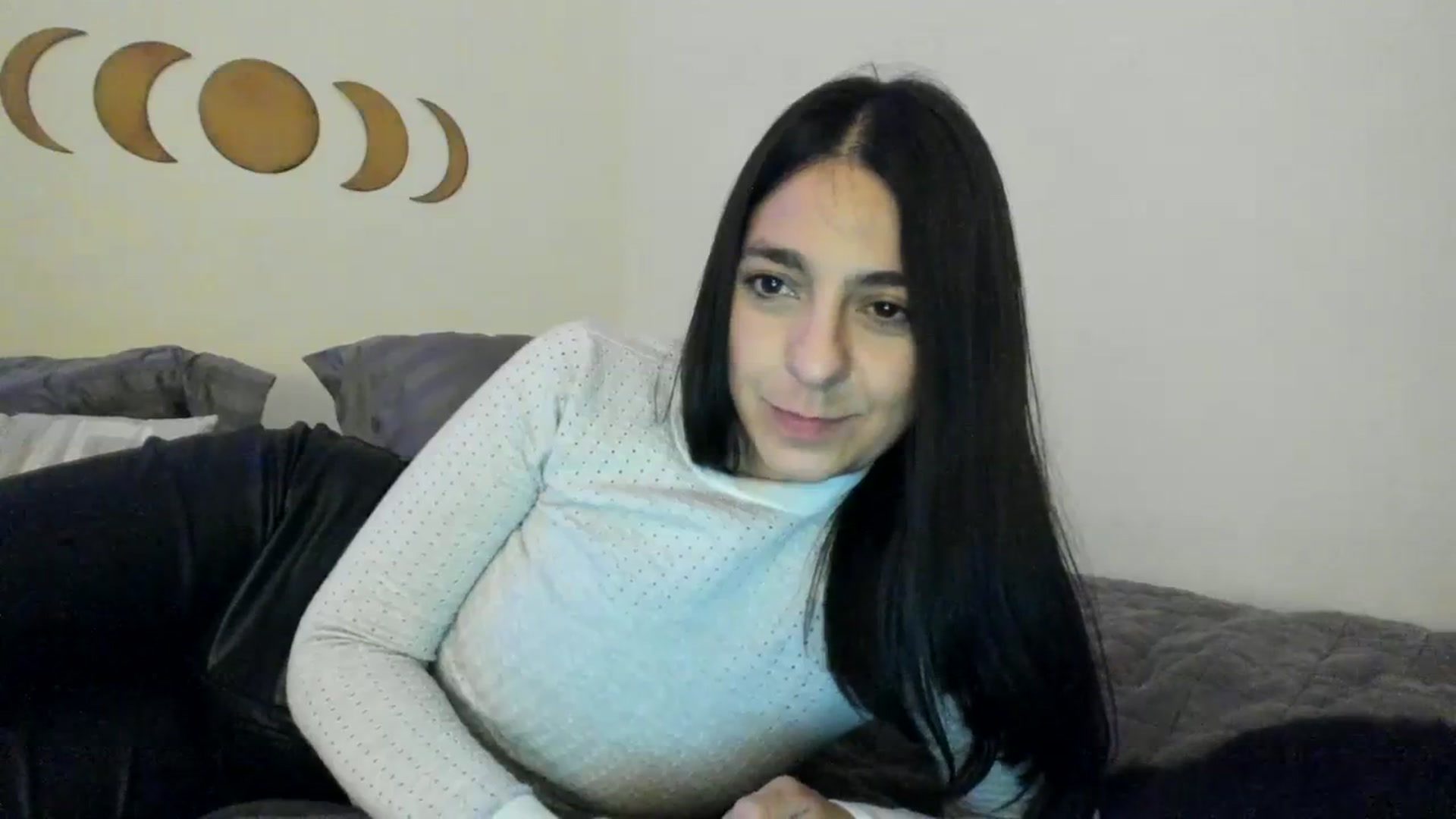 Gallery image thumbnail from anarossanna's myfreecams stream on, 03/01/2024, 04:03 image 15 of 20