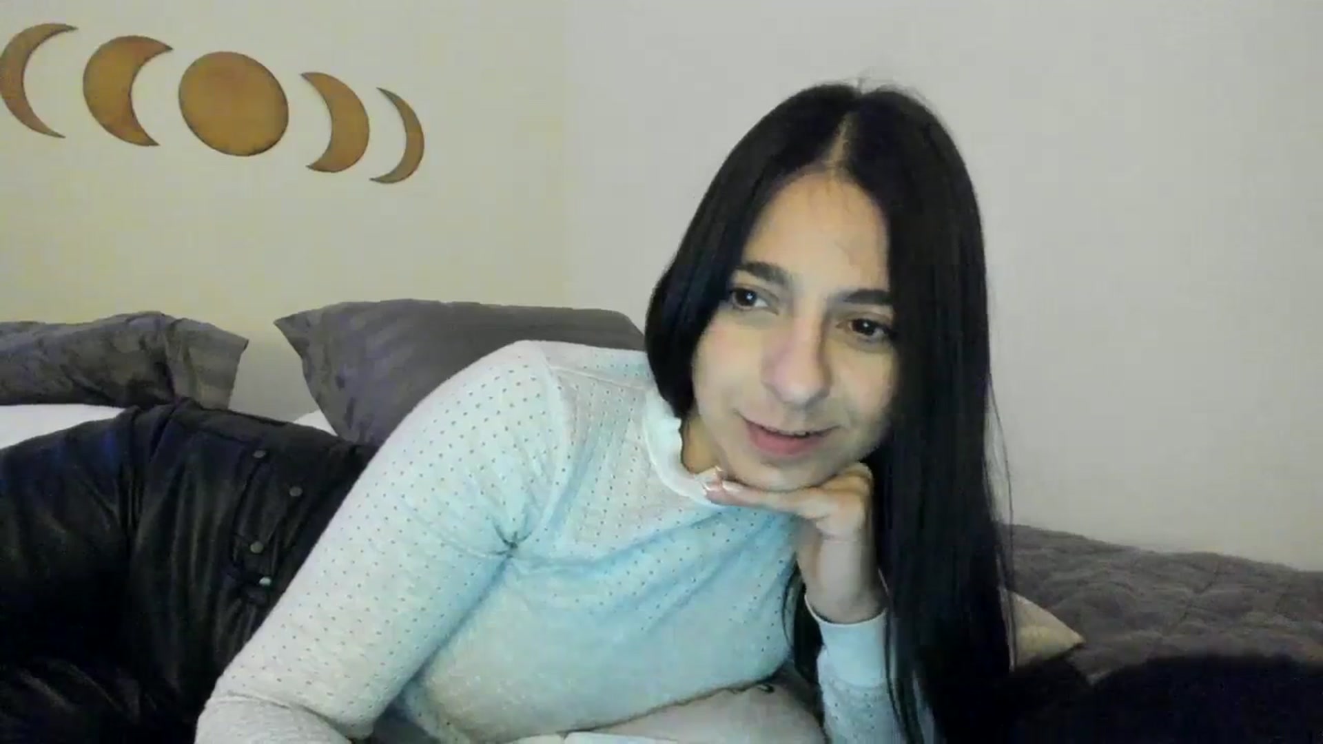 Gallery image thumbnail from anarossanna's myfreecams stream on, 03/01/2024, 04:03 image 18 of 20