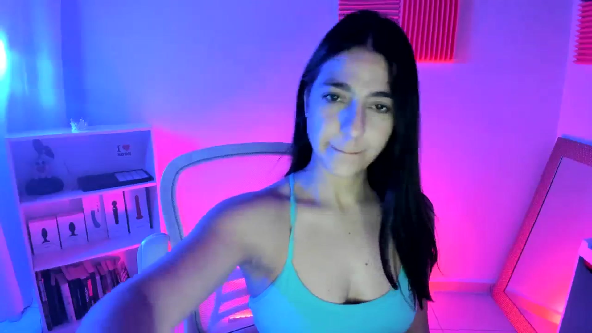 Gallery image thumbnail from anarossanna's myfreecams stream on, 03/06/2024, 04:15 image 8 of 20