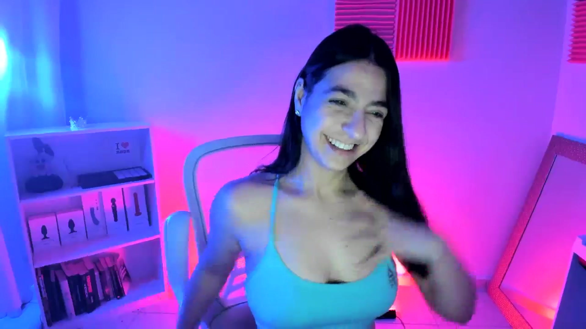 Gallery image thumbnail from anarossanna's myfreecams stream on, 03/06/2024, 04:15 image 3 of 20