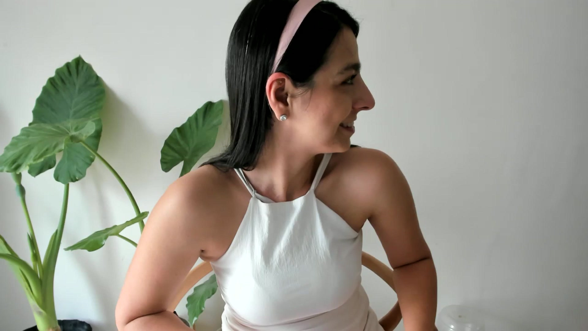 Gallery image thumbnail from anarossanna's myfreecams stream on, 03/07/2024, 18:37 image 5 of 20