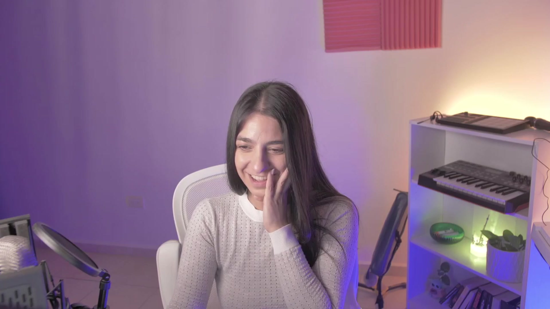 Gallery image thumbnail from anarossanna's myfreecams stream on, 04/03/2024, 04:55 image 1 of 20