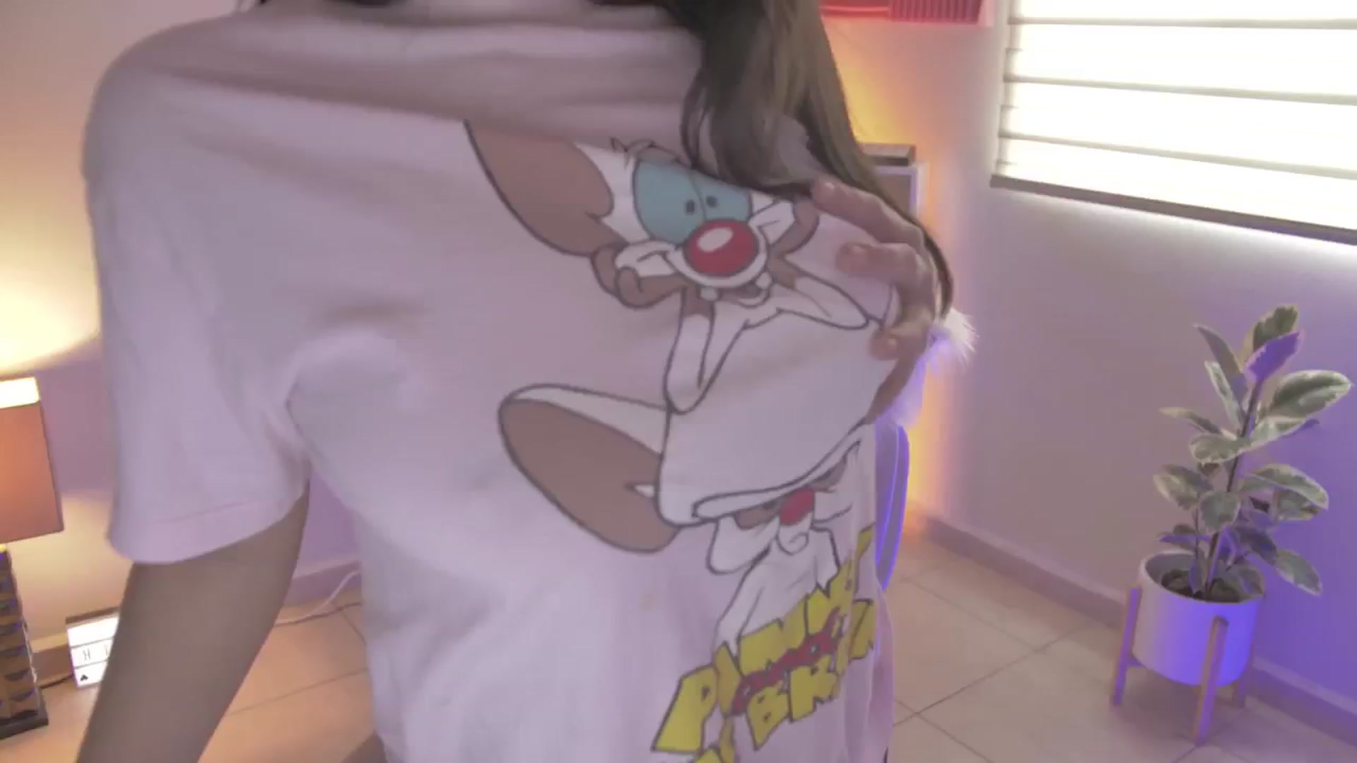 Gallery image thumbnail from anarossanna's myfreecams stream on, 04/26/2024, 17:05 image 18 of 20