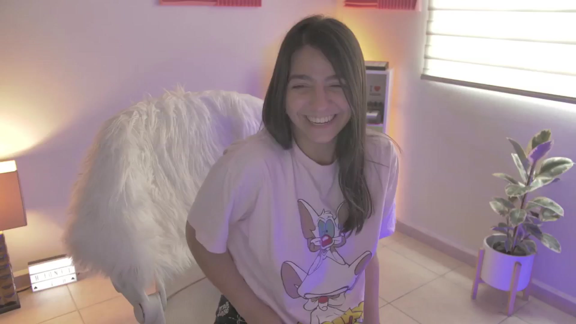 Gallery image thumbnail from anarossanna's myfreecams stream on, 04/26/2024, 17:05 image 16 of 20