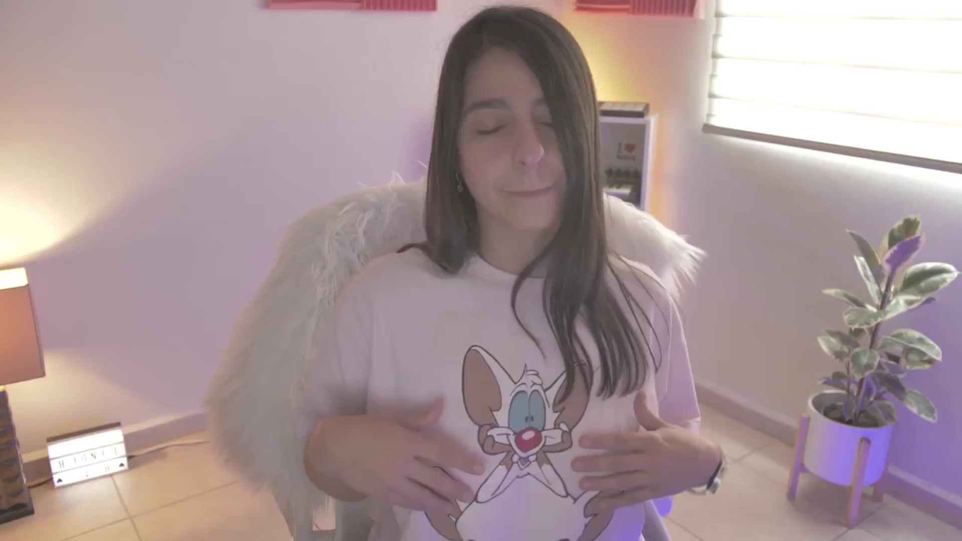 Gallery image thumbnail from anarossanna's myfreecams stream on, 04/26/2024, 17:05 image 14 of 20
