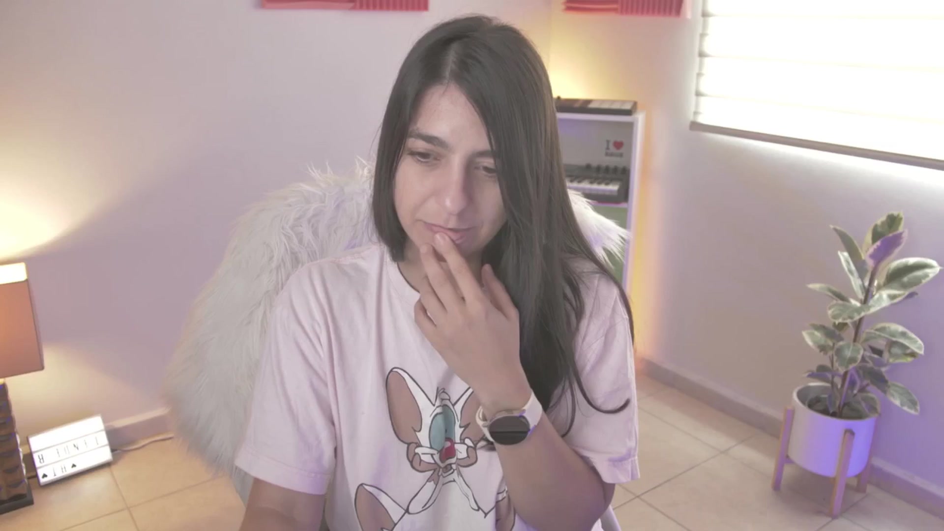 Gallery image thumbnail from anarossanna's myfreecams stream on, 04/26/2024, 17:28 image 9 of 20