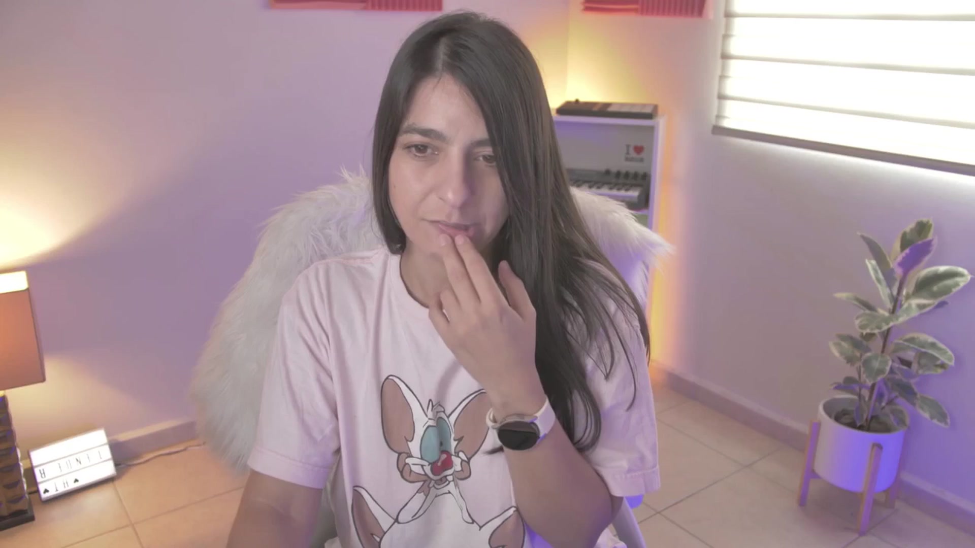 Gallery image thumbnail from anarossanna's myfreecams stream on, 04/26/2024, 17:28 image 4 of 20