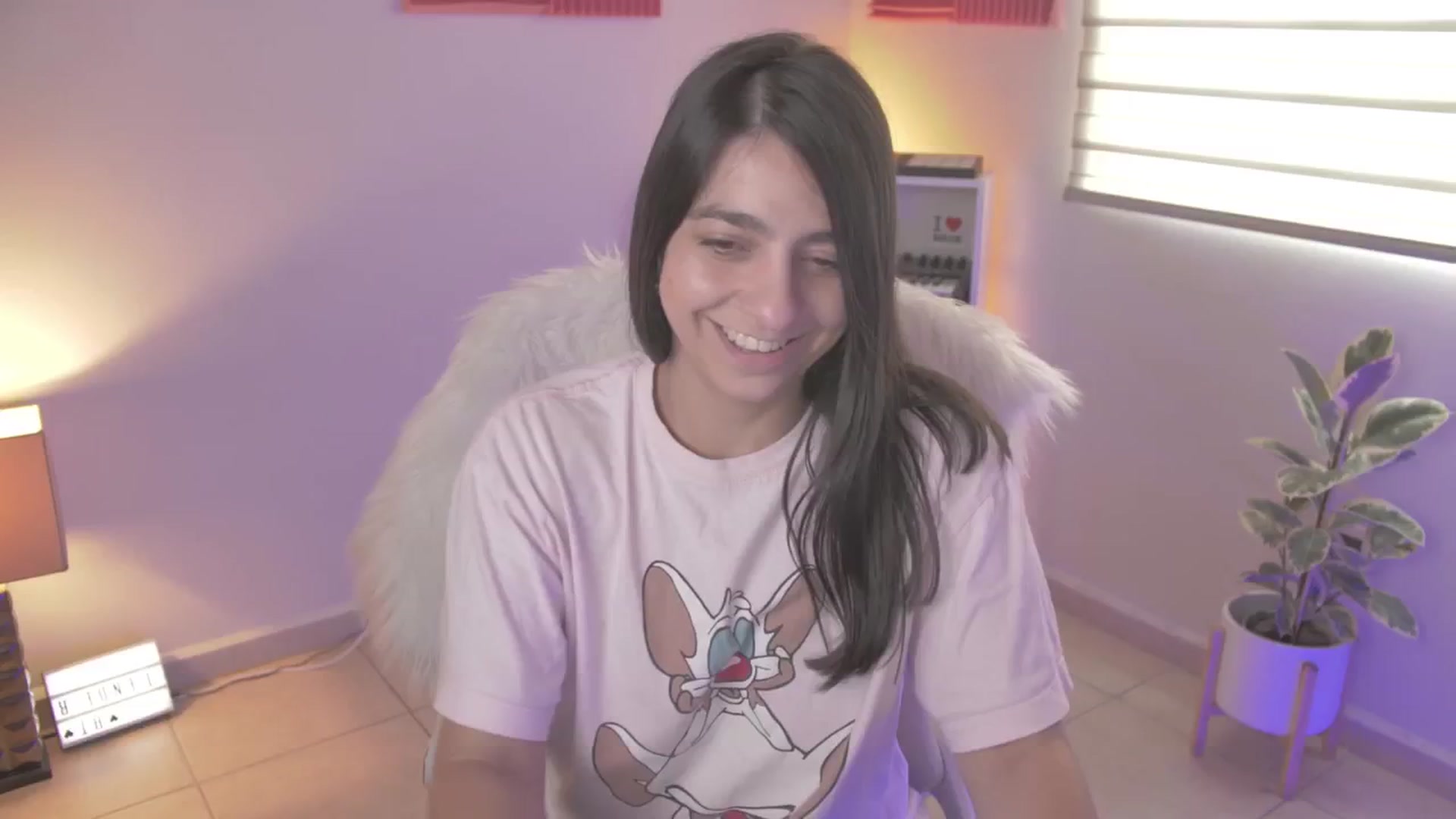 Gallery image thumbnail from anarossanna's myfreecams stream on, 04/26/2024, 17:28 image 2 of 20
