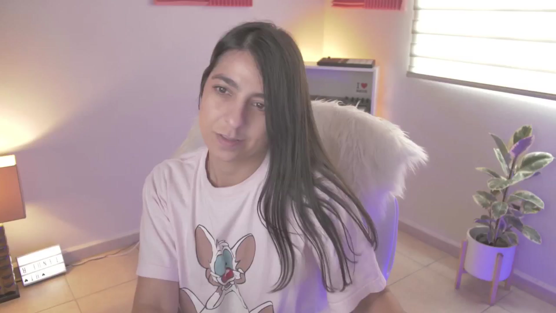 Gallery image thumbnail from anarossanna's myfreecams stream on, 04/26/2024, 17:28 image 12 of 20
