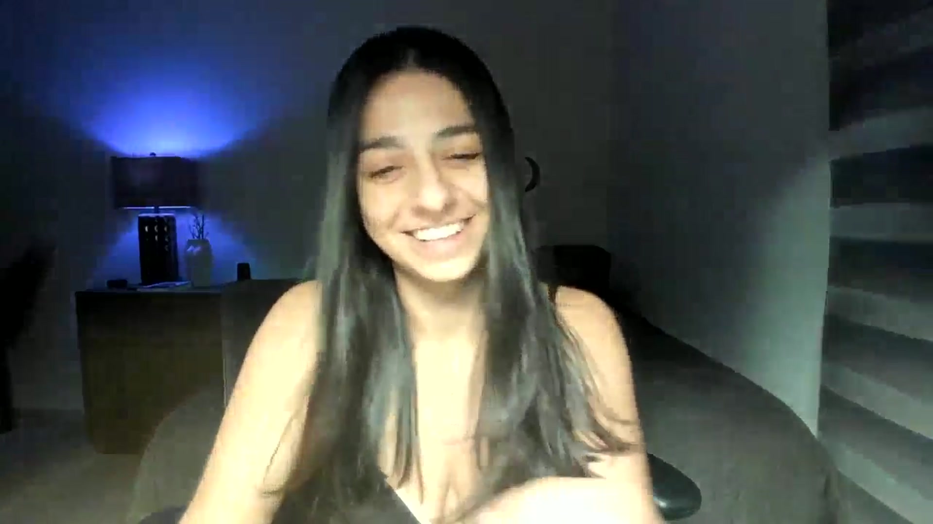 Gallery image thumbnail from anarossanna's myfreecams stream on, 06/14/2024, 05:45 image 4 of 20