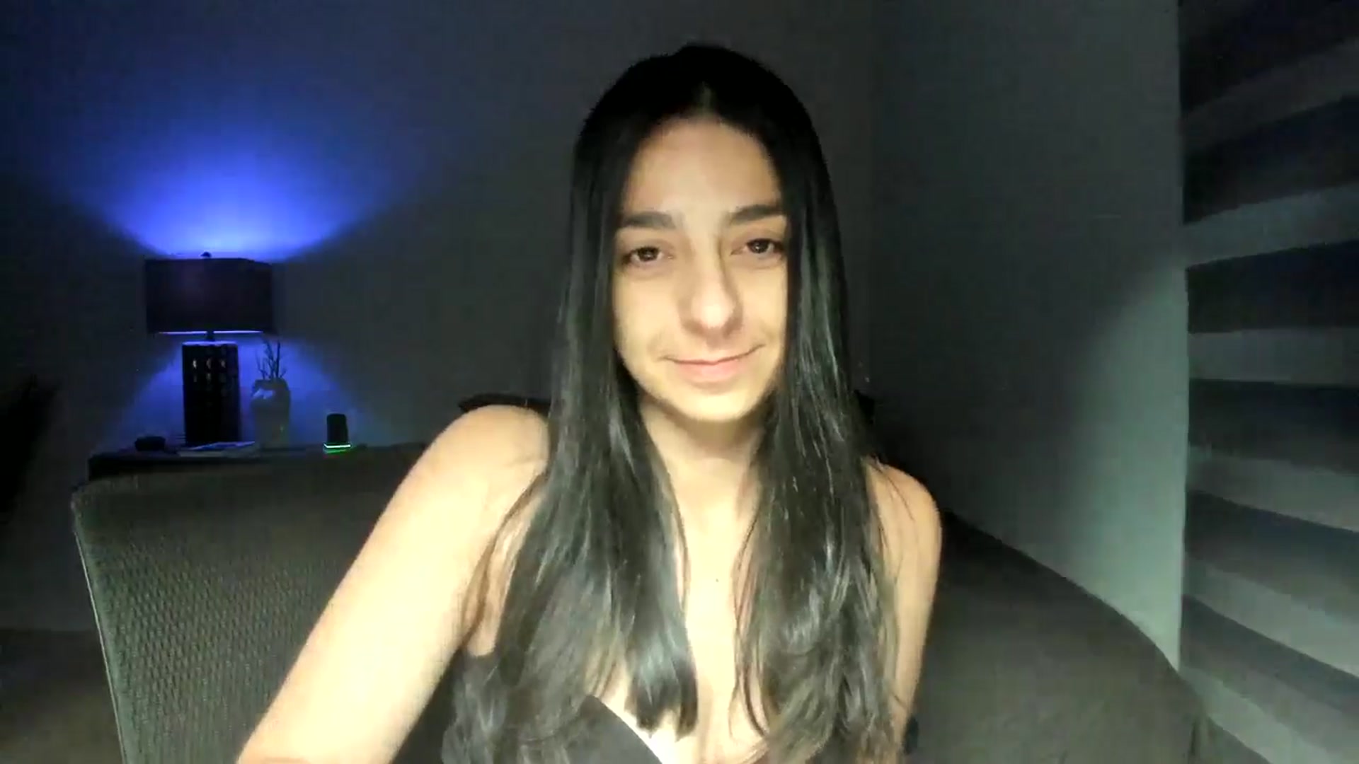 Gallery image thumbnail from anarossanna's myfreecams stream on, 06/14/2024, 05:45 image 11 of 20