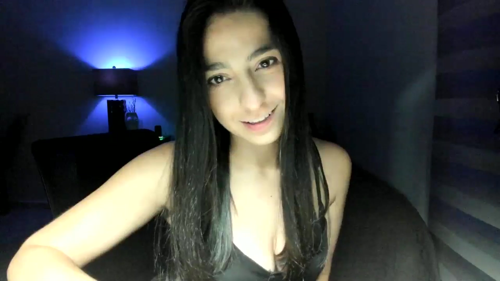 Gallery image thumbnail from anarossanna's myfreecams stream on, 07/09/2024, 04:26 image 9 of 20