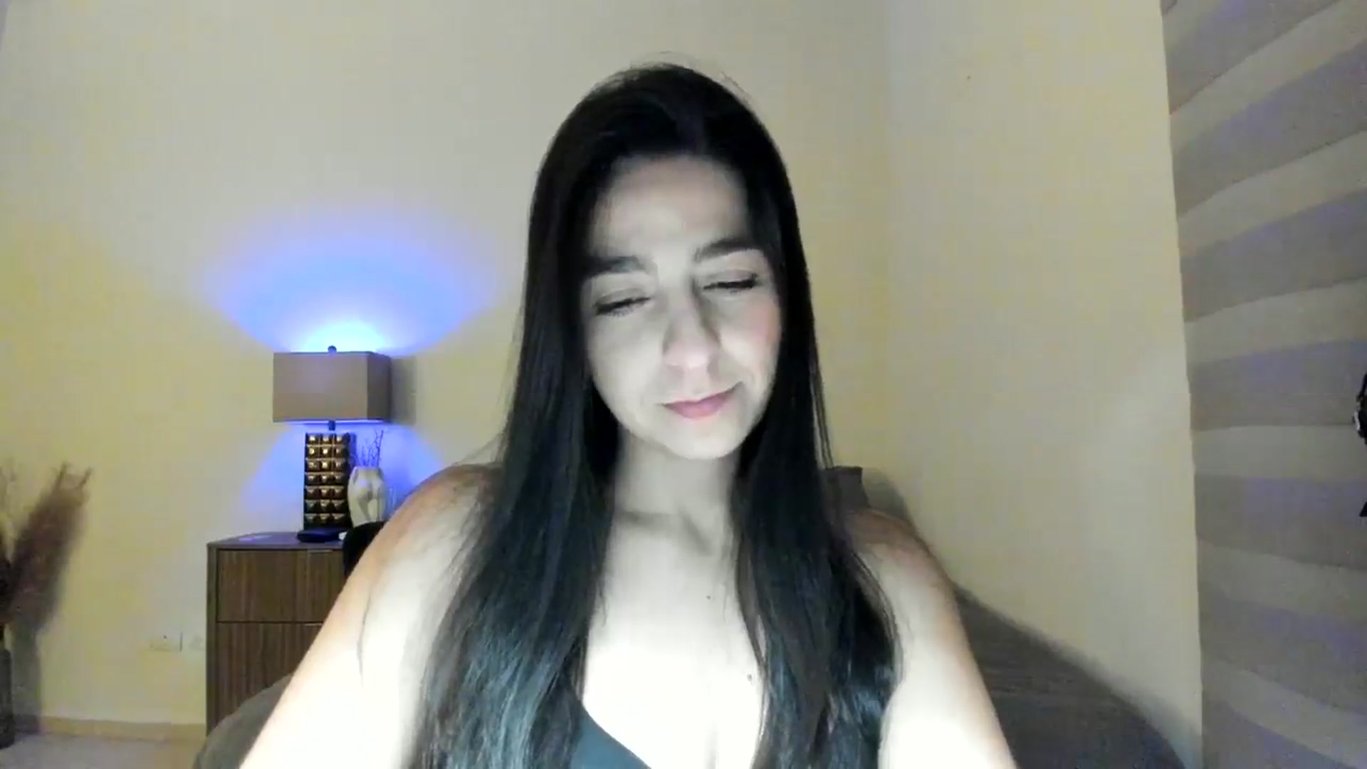 Gallery image thumbnail from anarossanna's myfreecams stream on, 07/09/2024, 04:26 image 15 of 20