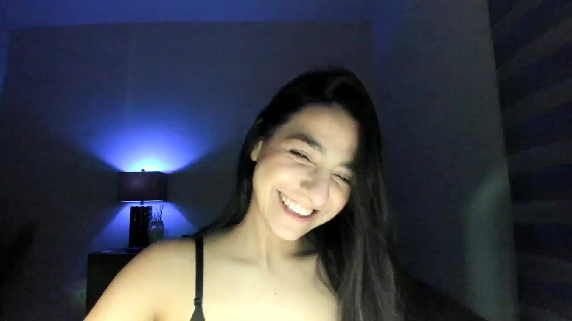 Gallery image thumbnail from anarossanna's myfreecams stream on, 07/09/2024, 04:42 image 14 of 20