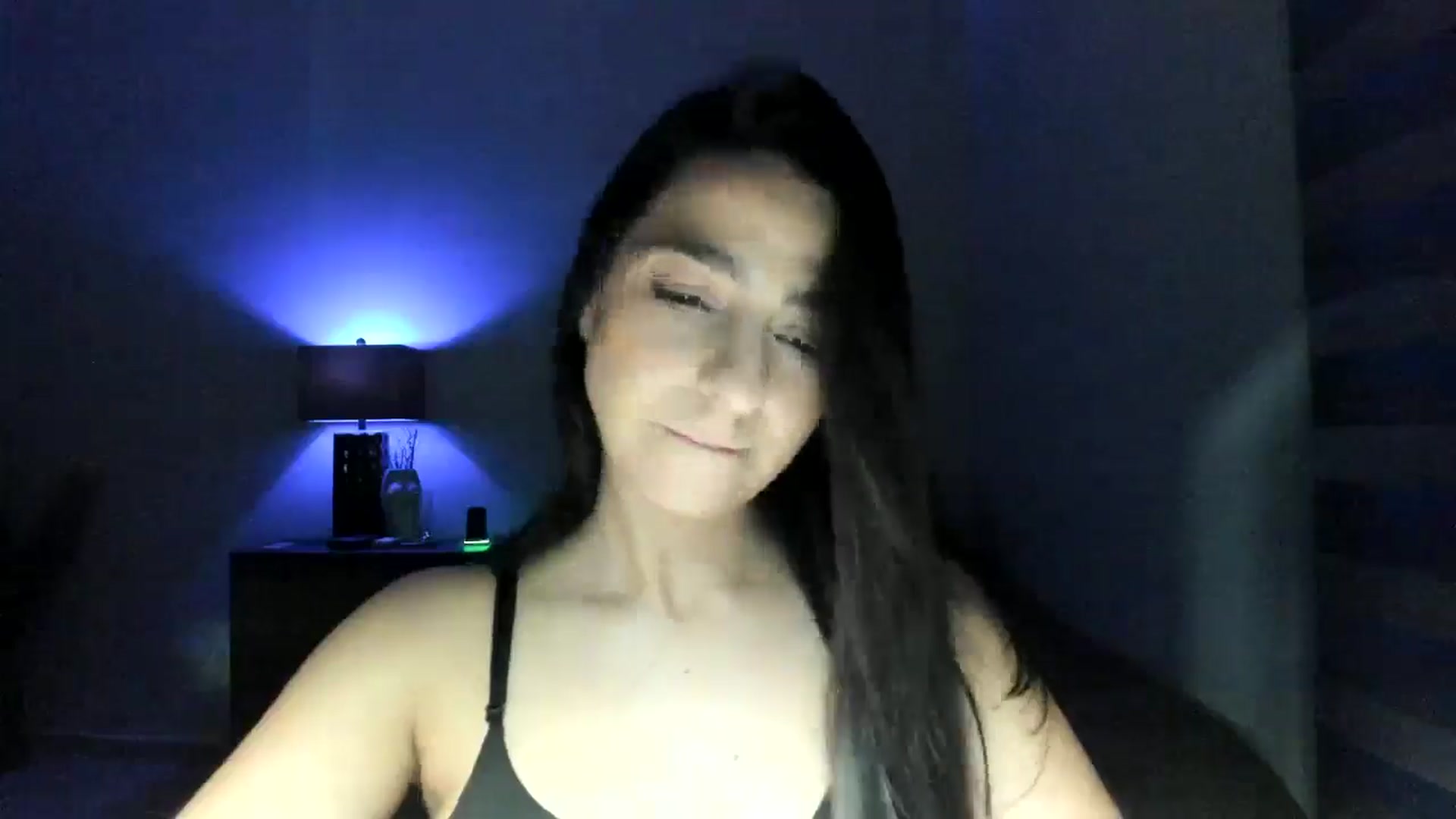 Gallery image thumbnail from anarossanna's myfreecams stream on, 07/09/2024, 04:42 image 17 of 20