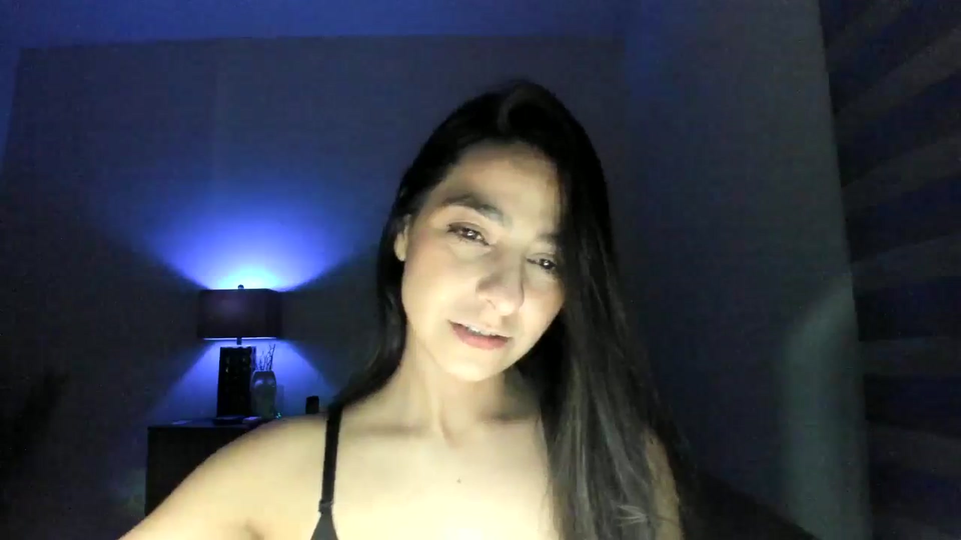 Gallery image thumbnail from anarossanna's myfreecams stream on, 07/09/2024, 04:42 image 13 of 20