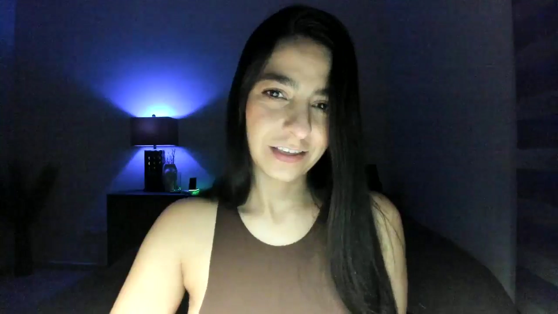 Gallery image thumbnail from anarossanna's myfreecams stream on, 07/10/2024, 04:16 image 9 of 20
