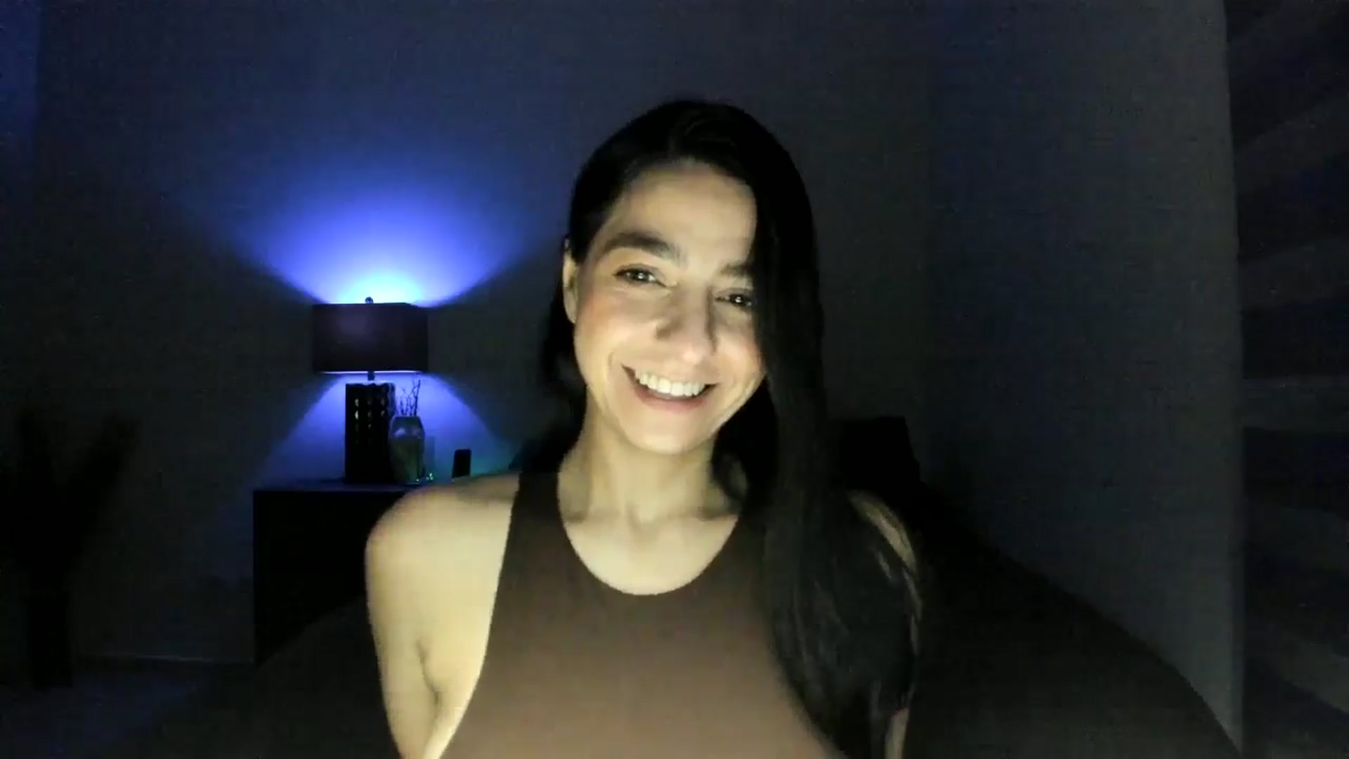 Gallery image thumbnail from anarossanna's myfreecams stream on, 07/10/2024, 04:16 image 2 of 20