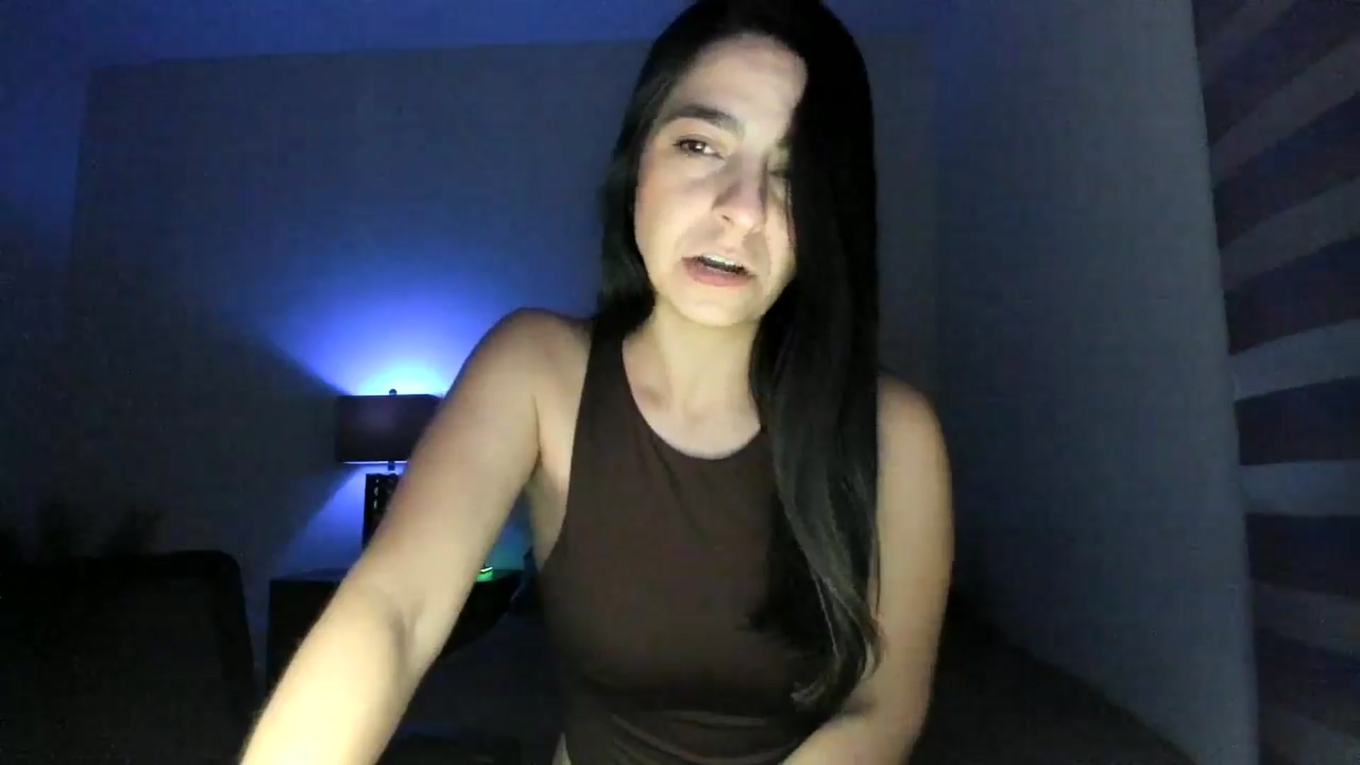Gallery image thumbnail from anarossanna's myfreecams stream on, 07/10/2024, 04:34 image 14 of 20