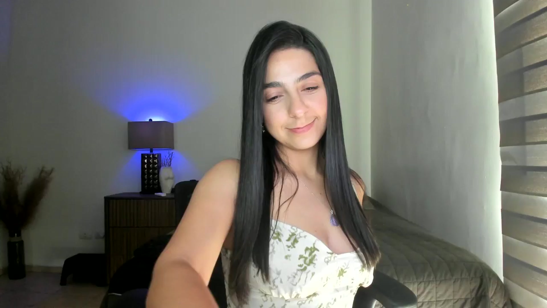 Gallery image thumbnail from anarossanna's myfreecams stream on, 07/24/2024, 19:14 image 1 of 20
