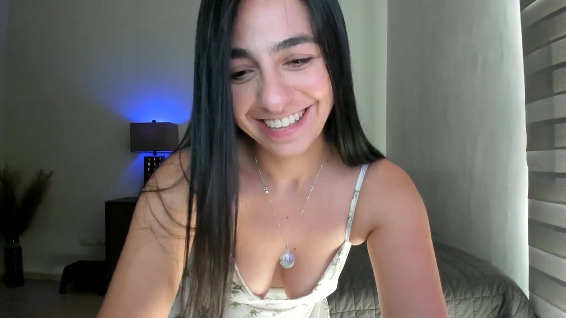 Gallery image thumbnail from anarossanna's myfreecams stream on, 07/24/2024, 19:14 image 12 of 20