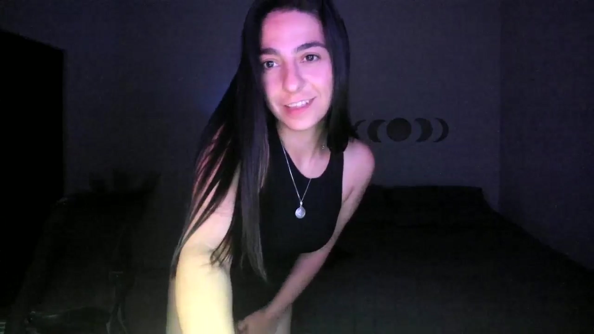 Gallery image thumbnail from anarossanna's myfreecams stream on, 07/25/2024, 03:26 image 8 of 20