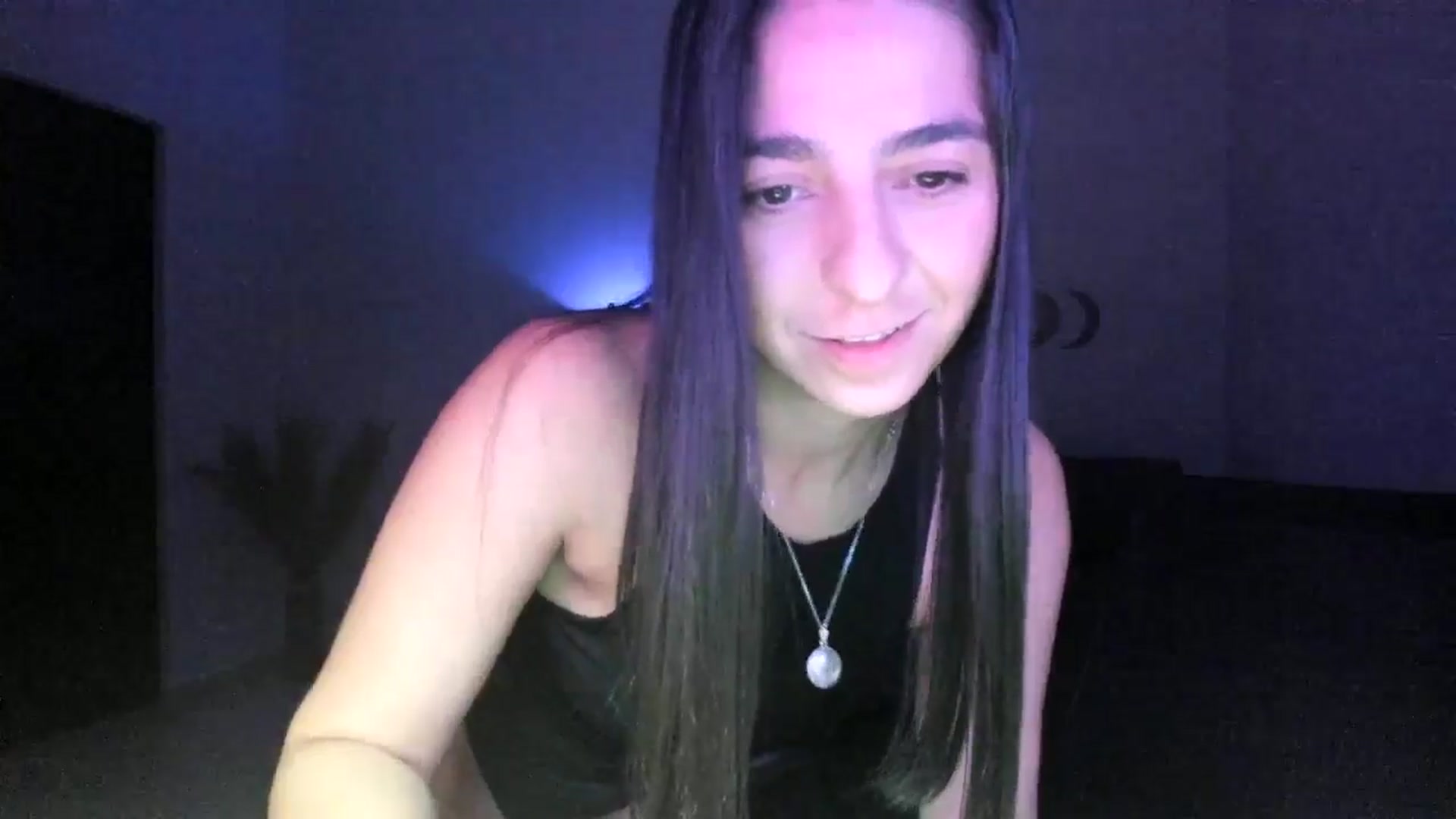 Gallery image thumbnail from anarossanna's myfreecams stream on, 07/25/2024, 03:26 image 6 of 20