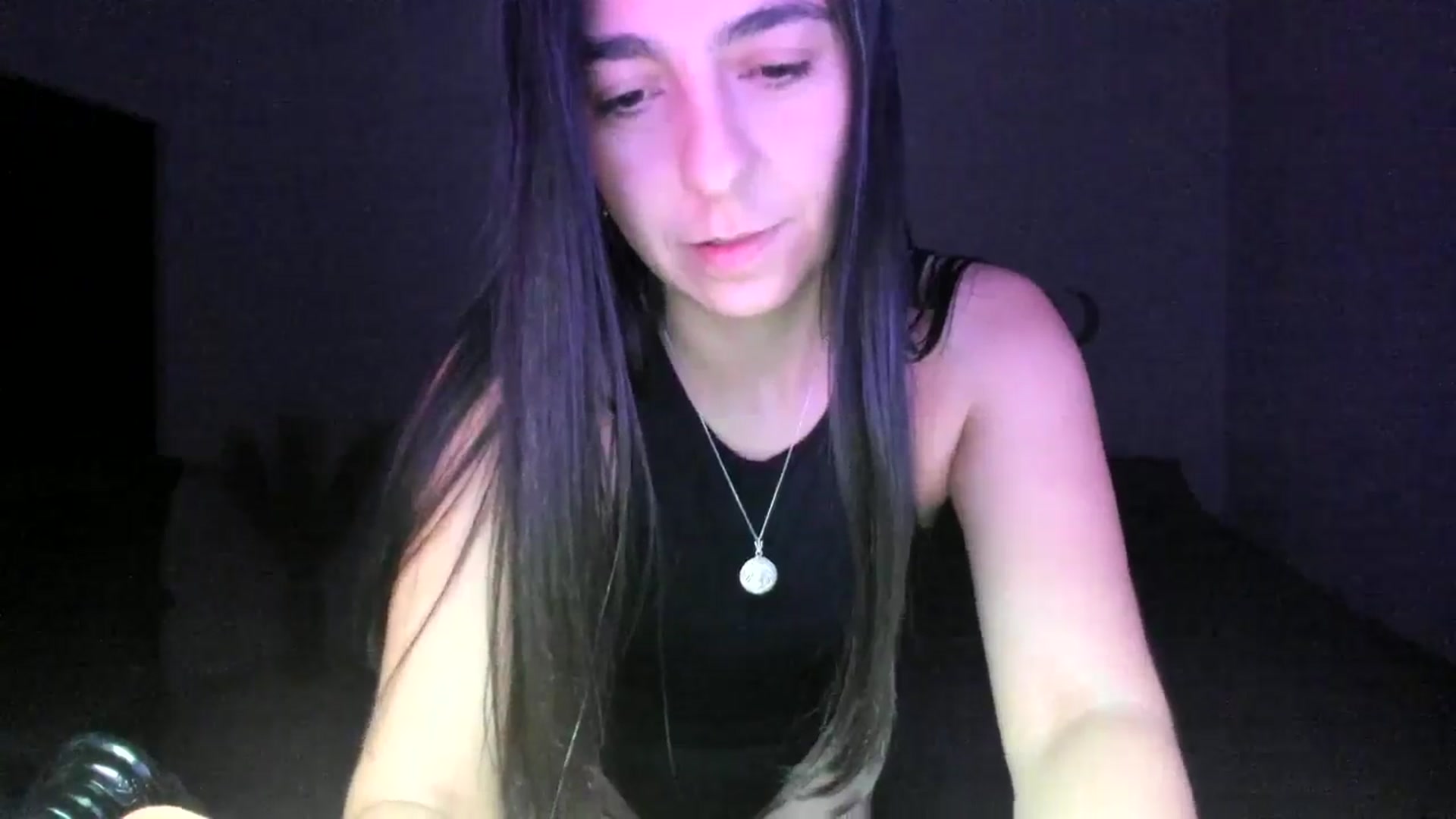 Gallery image thumbnail from anarossanna's myfreecams stream on, 07/25/2024, 03:26 image 13 of 20