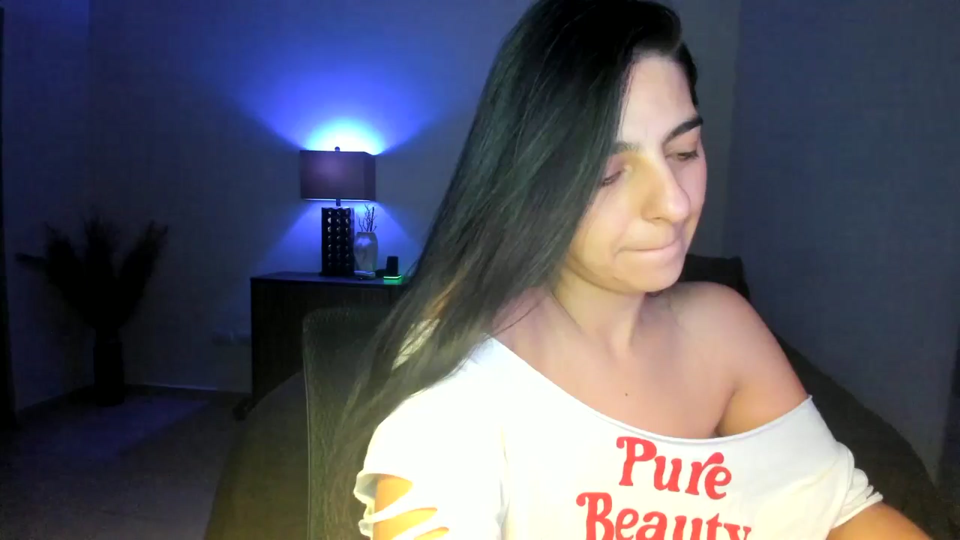Gallery image thumbnail from anarossanna's myfreecams stream on, 08/12/2024, 06:52 image 16 of 20