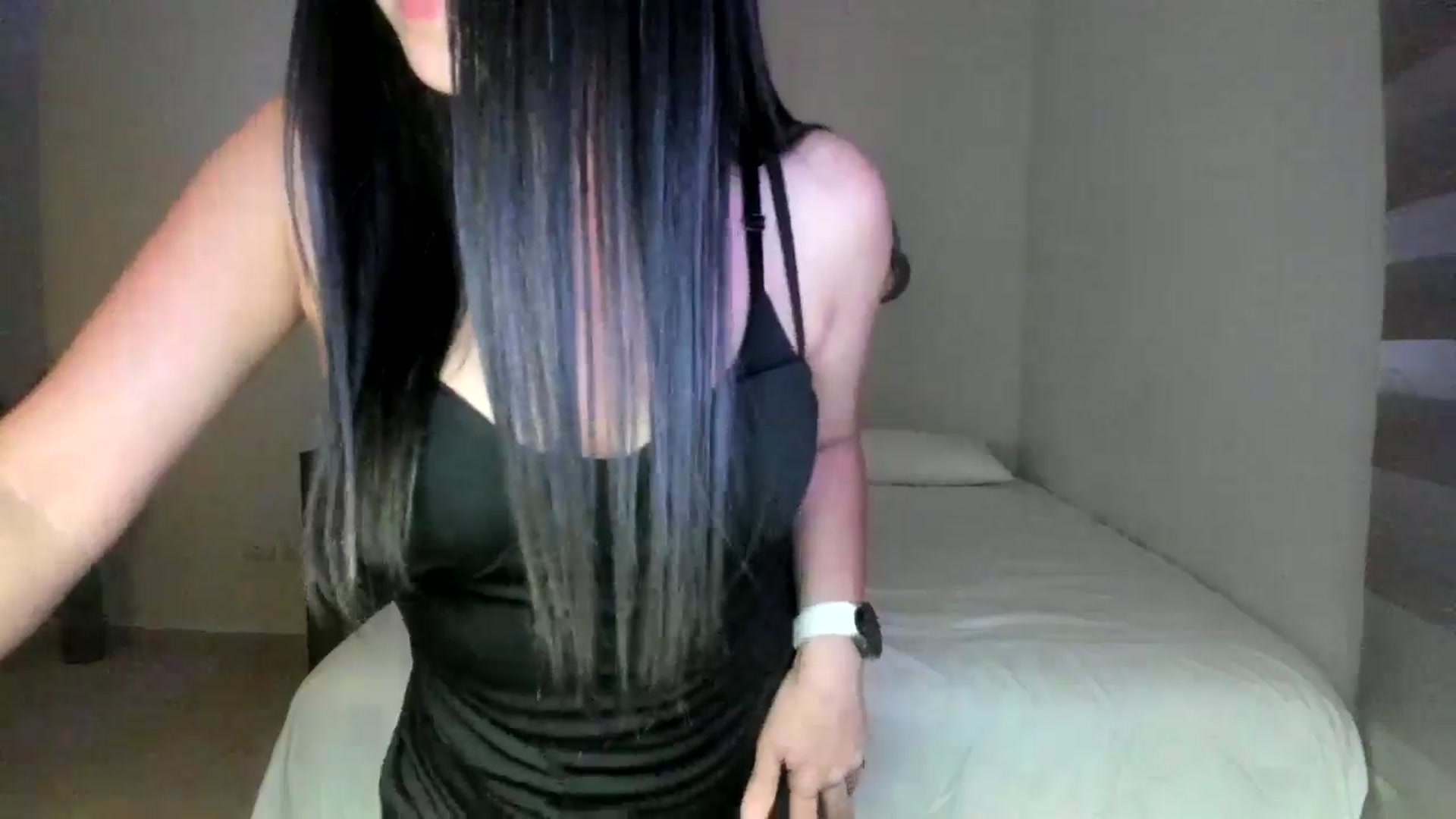 Gallery image thumbnail from anarossanna's myfreecams stream on, 08/16/2024, 02:59 image 14 of 20