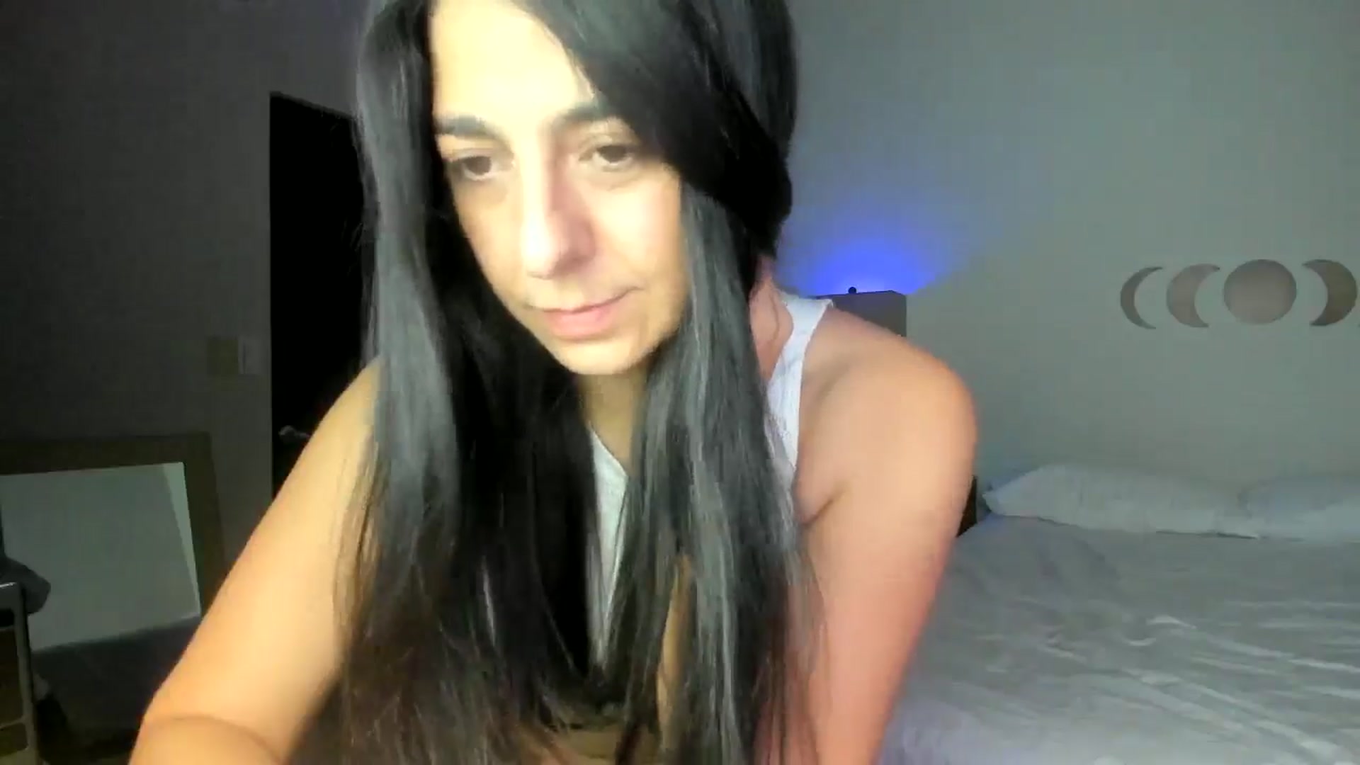 Gallery image thumbnail from anarossanna's myfreecams stream on, 08/18/2024, 04:24 image 4 of 20