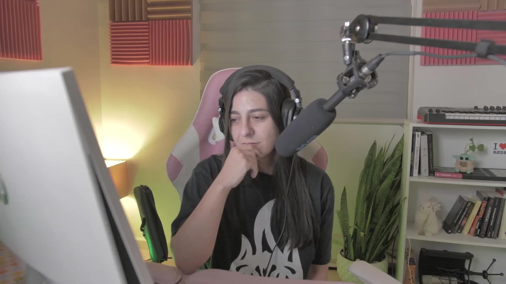 Gallery image thumbnail from anarossanna's myfreecams stream on, 08/26/2024, 03:48 image 15 of 20