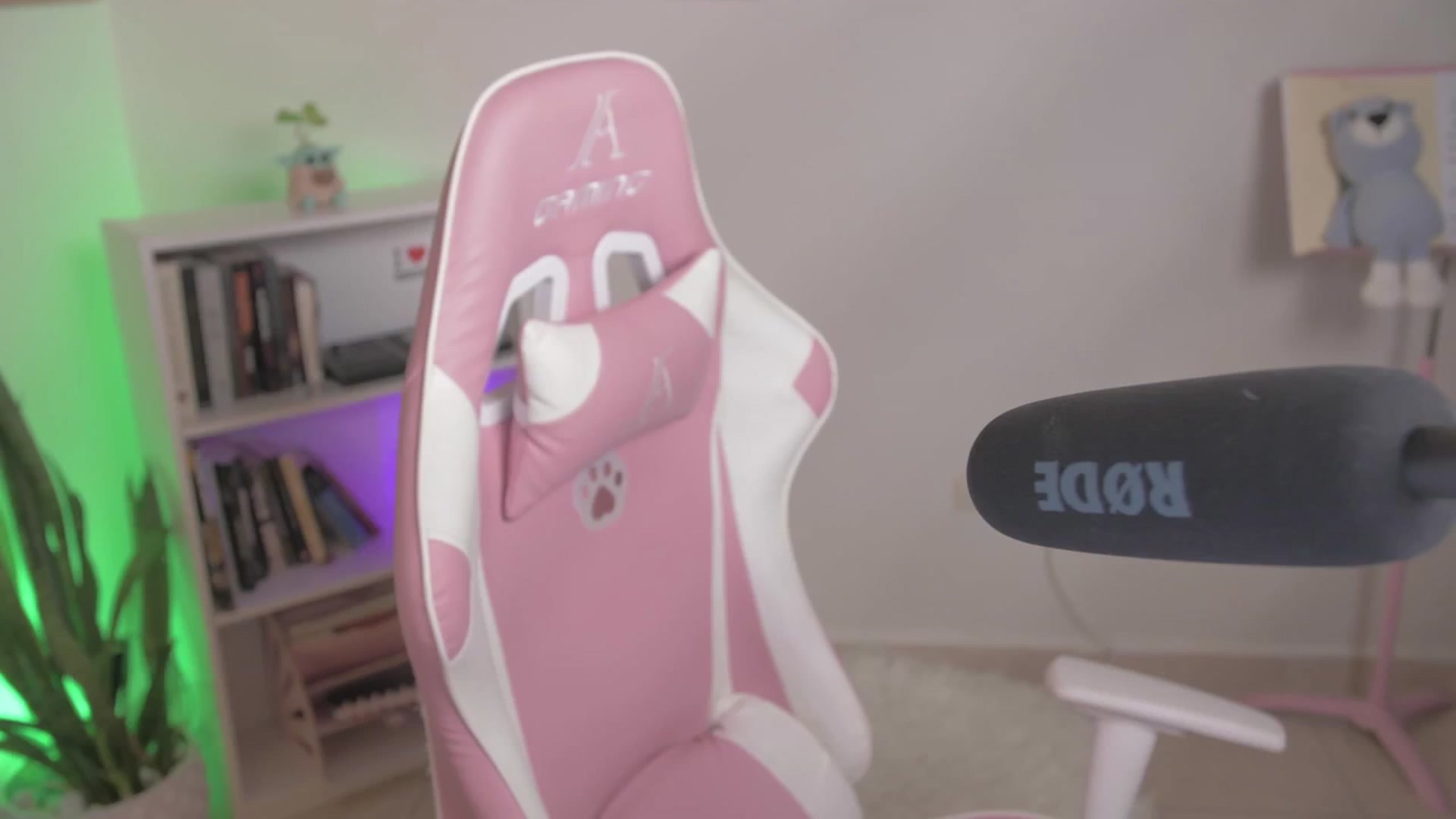 Gallery image thumbnail from anarossanna's myfreecams stream on, 09/29/2024, 03:56 image 10 of 20