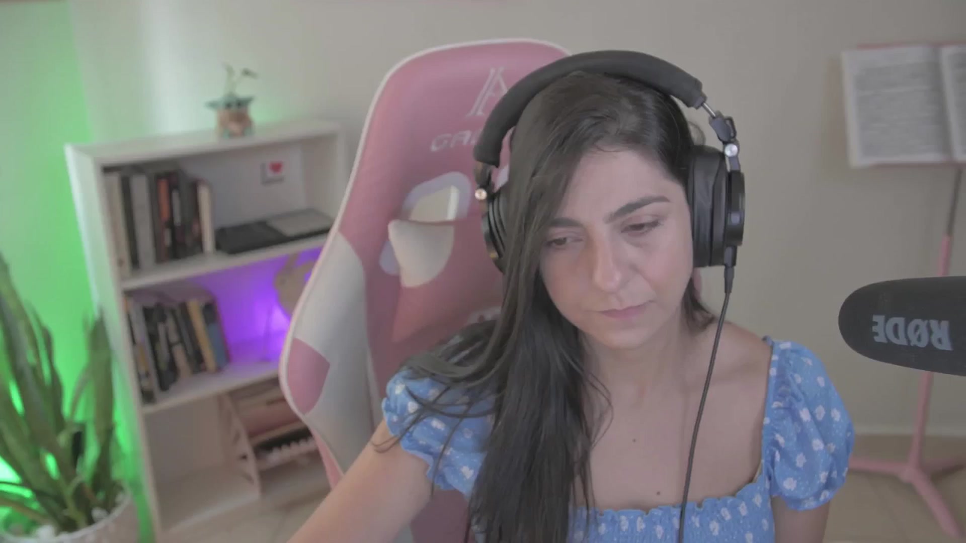 Gallery image thumbnail from anarossanna's myfreecams stream on, 10/06/2024, 20:58 image 2 of 20
