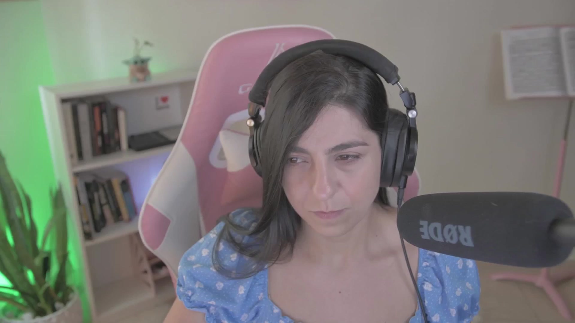 Gallery image thumbnail from anarossanna's myfreecams stream on, 10/06/2024, 20:58 image 20 of 20