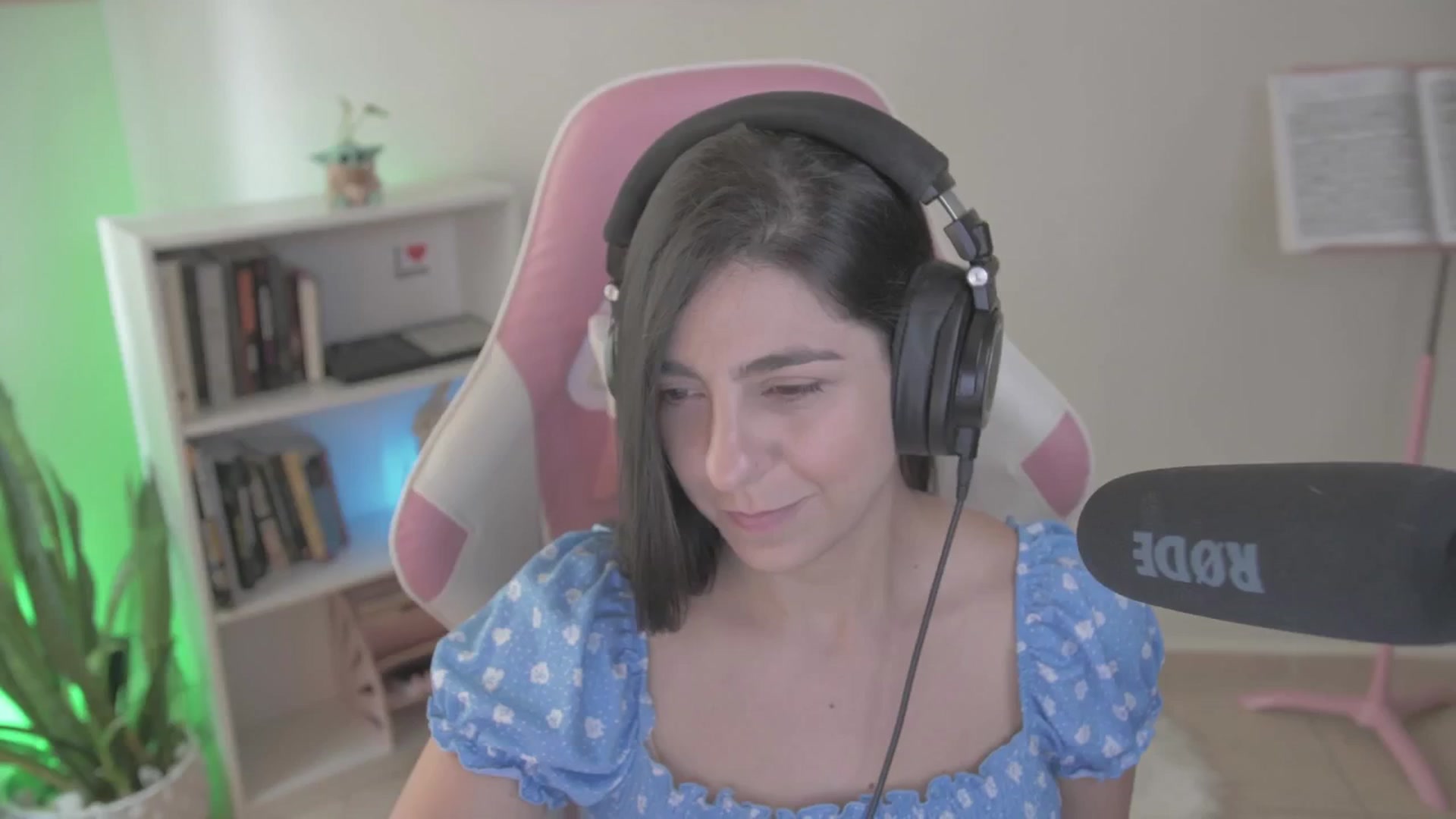 Gallery image thumbnail from anarossanna's myfreecams stream on, 10/06/2024, 20:58 image 13 of 20