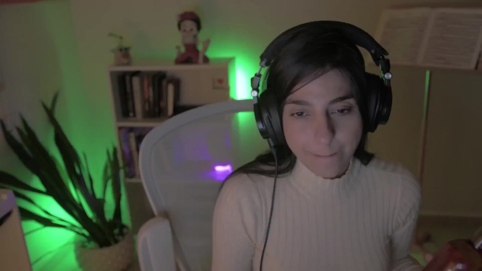 Gallery image thumbnail from anarossanna's myfreecams stream on, 10/26/2024, 02:51 image 9 of 20