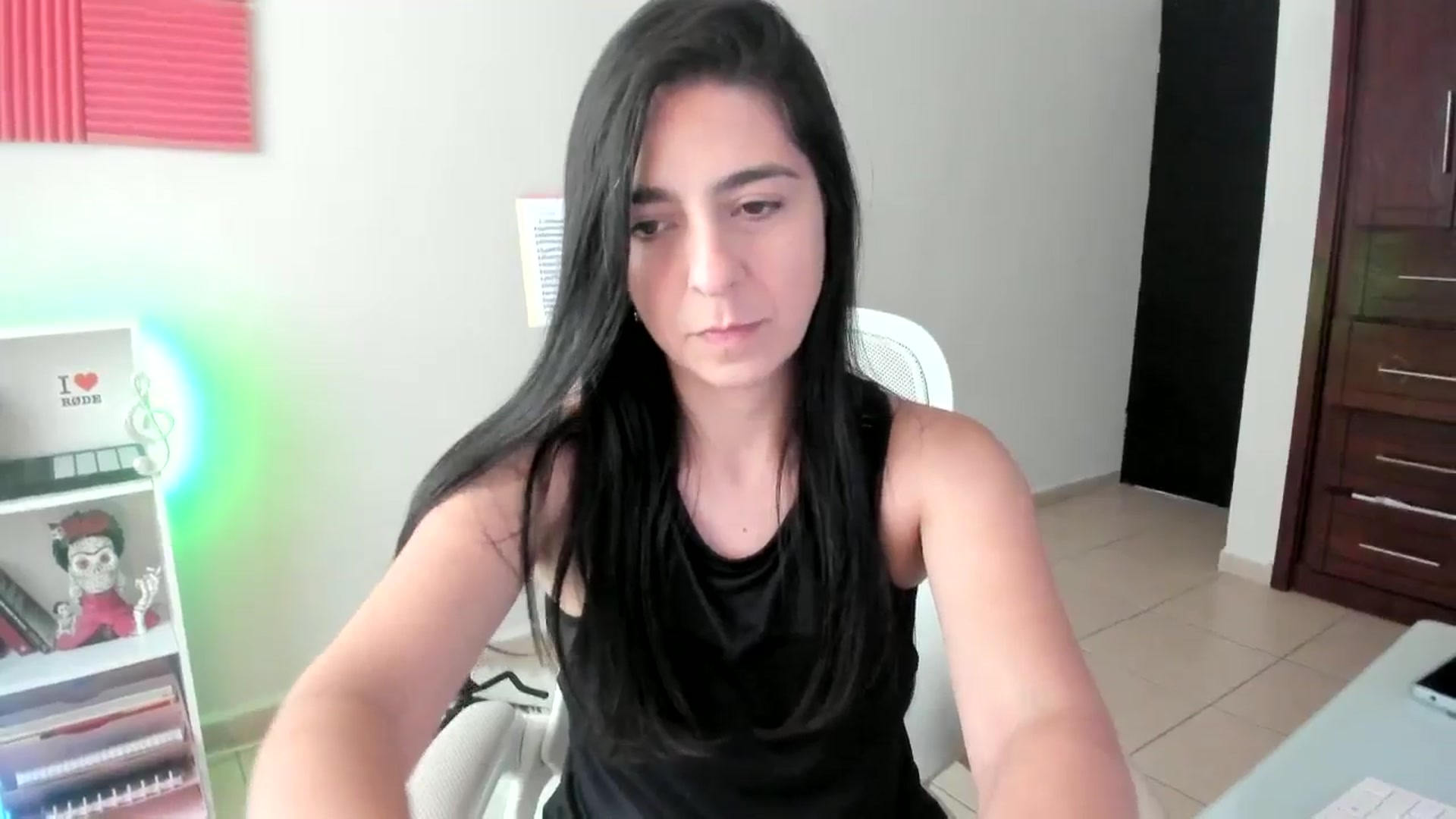 Gallery image thumbnail from anarossanna's myfreecams stream on, 11/13/2024, 18:26 image 13 of 20