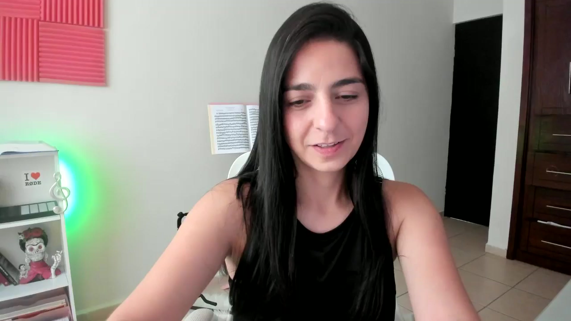 Gallery image thumbnail from anarossanna's myfreecams stream on, 11/13/2024, 19:24 image 1 of 20