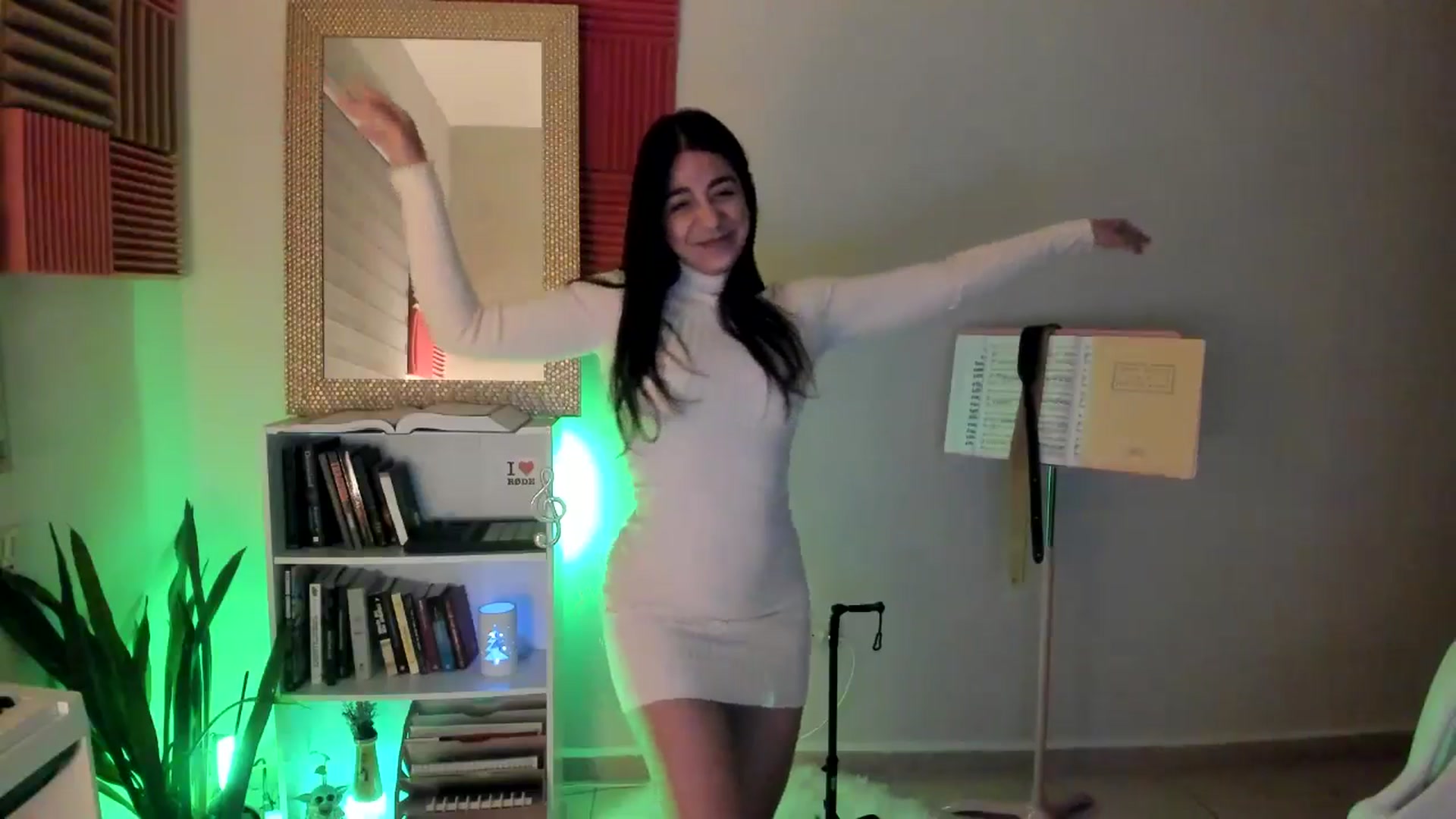 Gallery image thumbnail from anarossanna's myfreecams stream on, 12/01/2024, 06:04 image 20 of 20