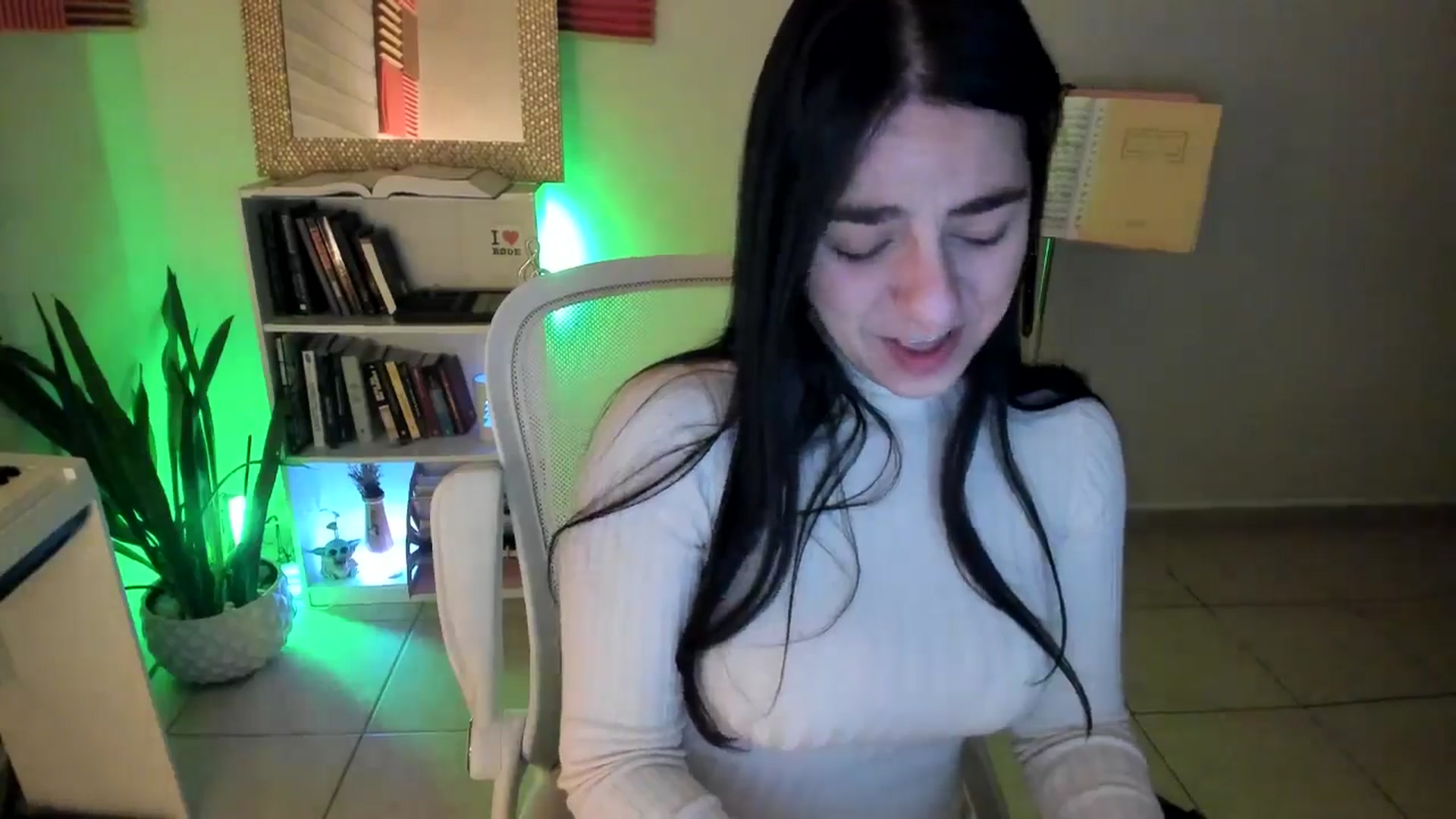 Gallery image thumbnail from anarossanna's myfreecams stream on, 12/01/2024, 06:04 image 17 of 20