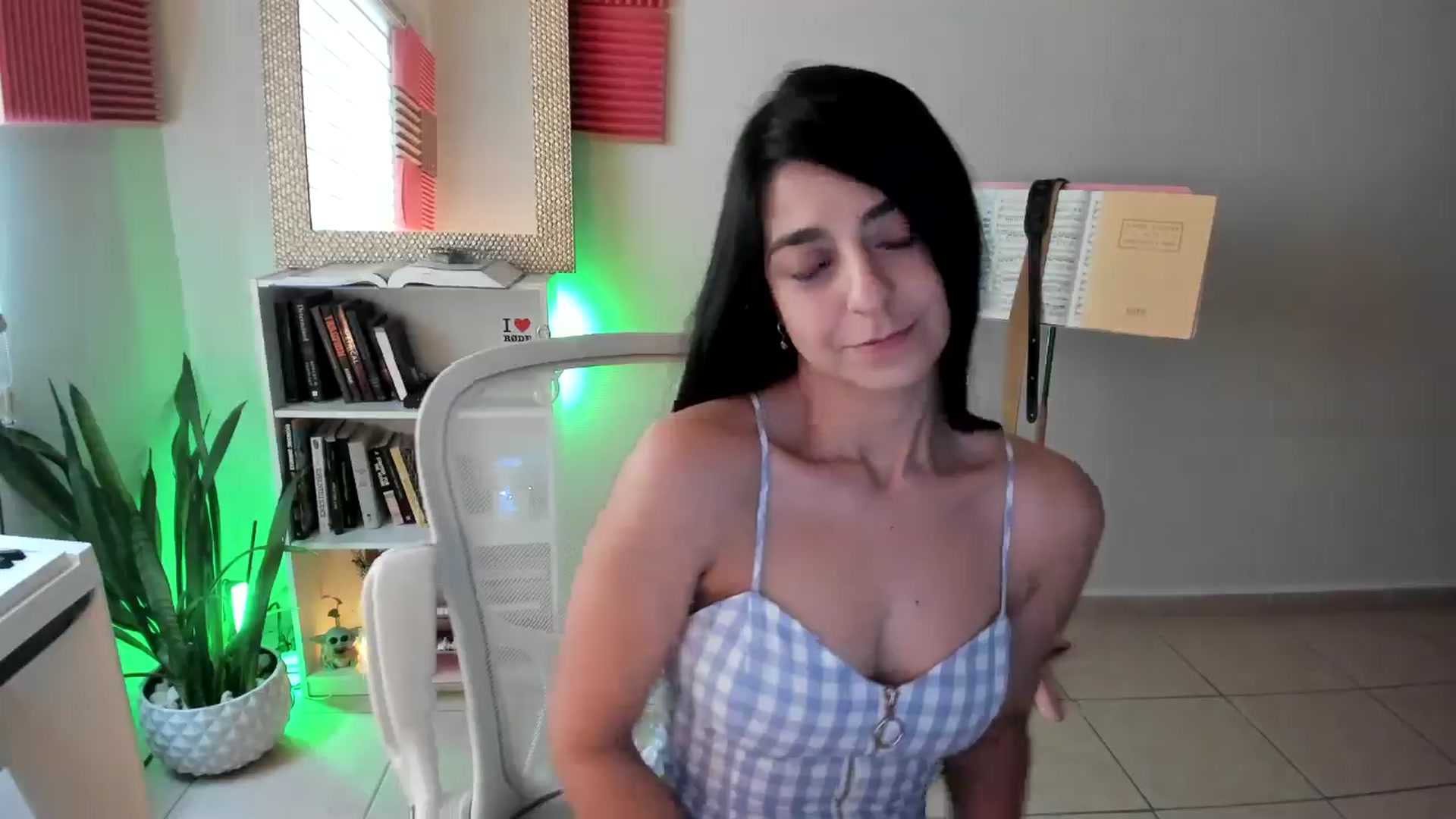 Gallery image thumbnail from anarossanna's myfreecams stream on, 12/02/2024, 20:04 image 3 of 20
